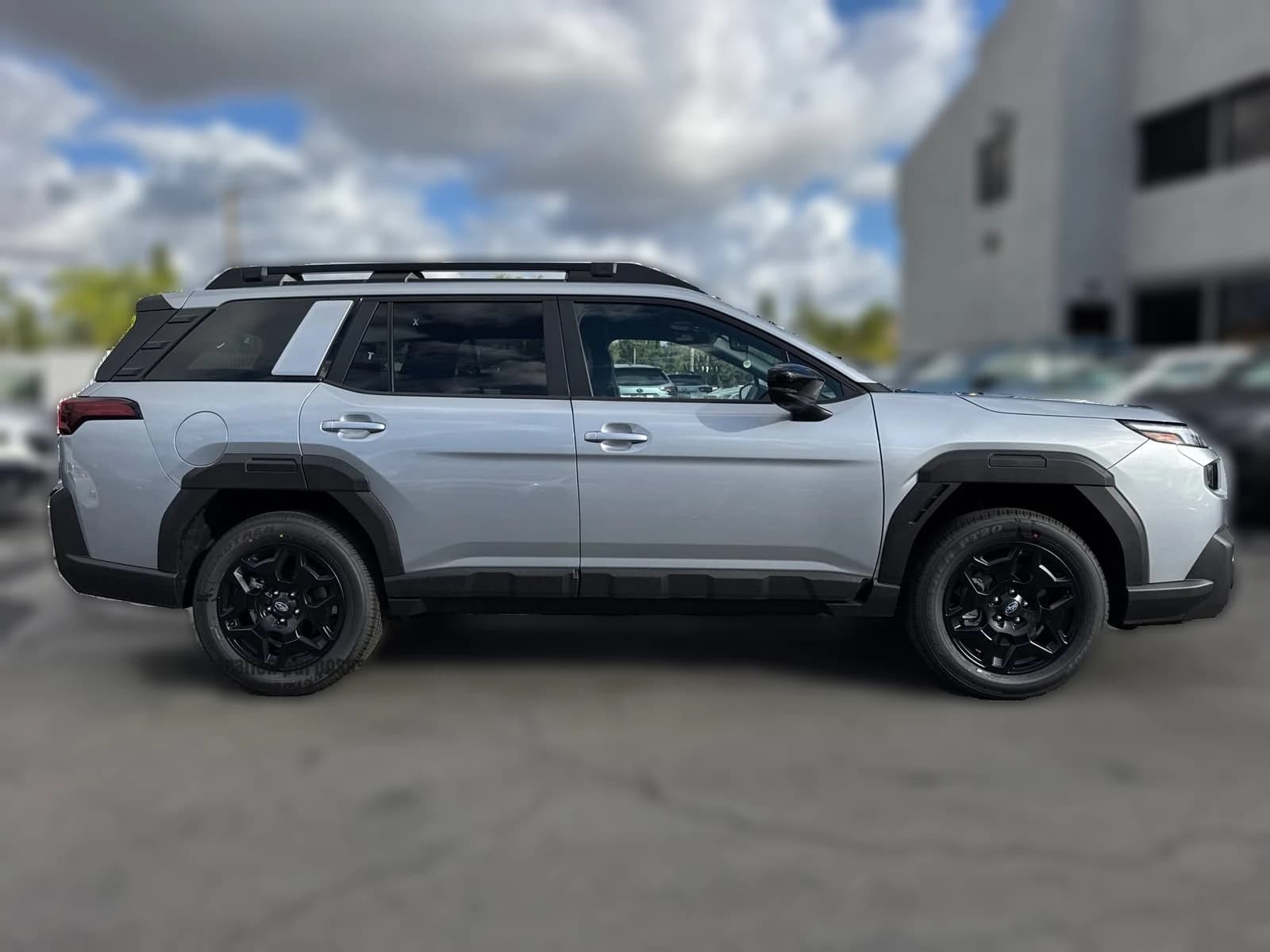 Subaru Outback Limited AWD 2026 — side view