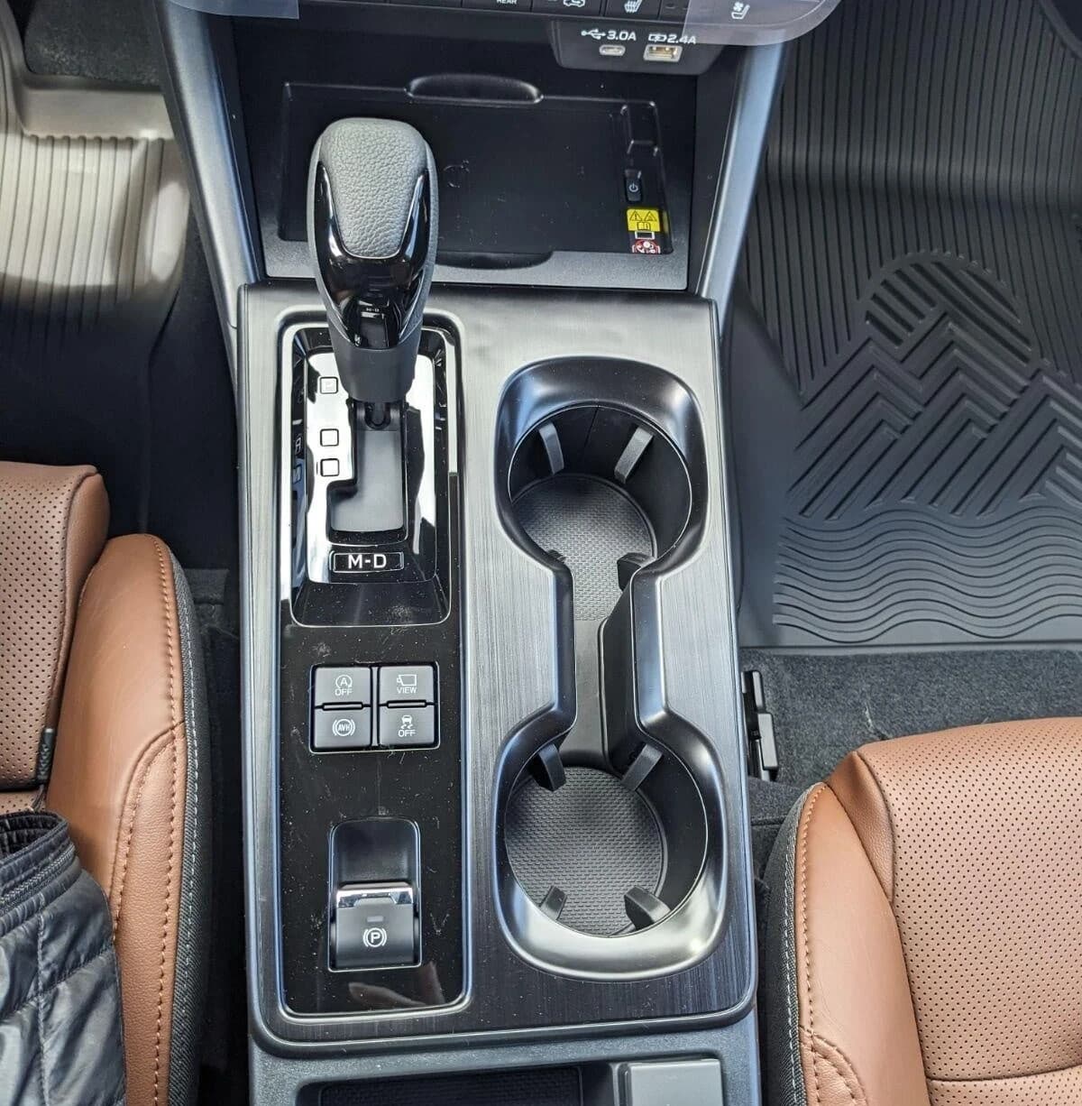 Subaru Outback Touring AWD 2026 — side view