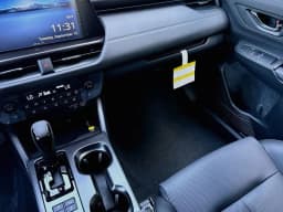 Subaru Outback Touring AWD 2026 — side view