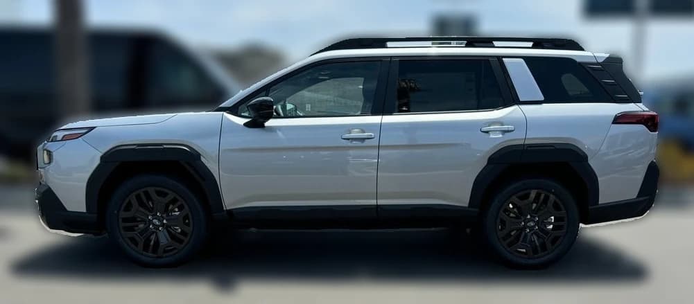 Subaru Outback Limited XT AWD 2026 — side view