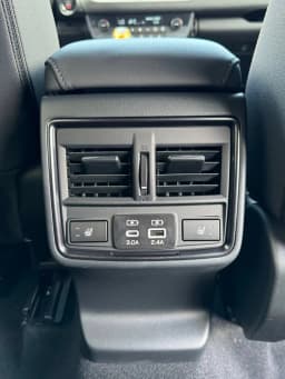 Subaru Outback Wilderness AWD 2026 — side view