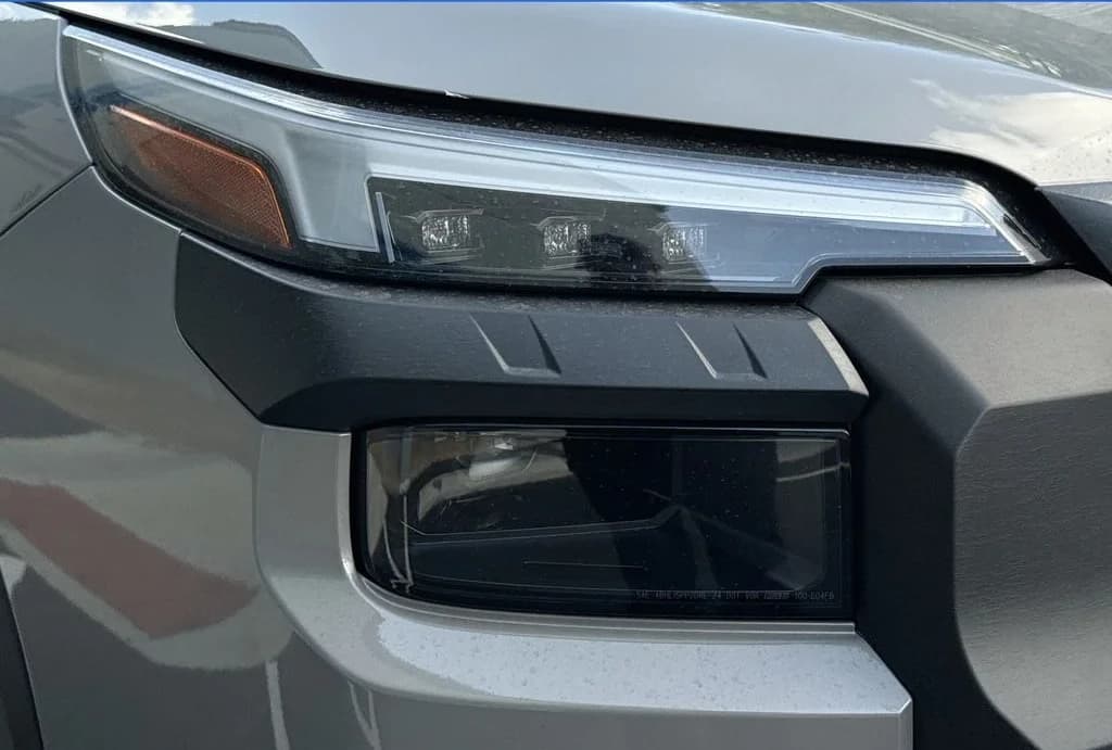 Subaru Outback Wilderness AWD 2026 — side view