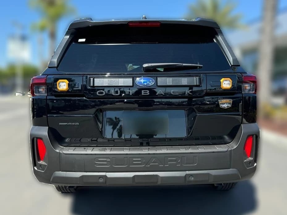 Subaru Outback Wilderness AWD 2026 — side view