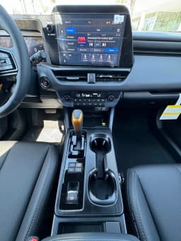 Subaru Outback Wilderness AWD 2026 — side view