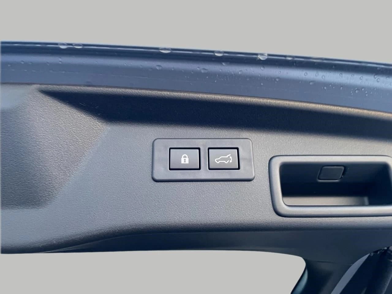 Subaru Outback Wilderness AWD 2026 — side view