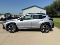 Subaru Crosstrek Limited Hybrid AWD 2026 — side view