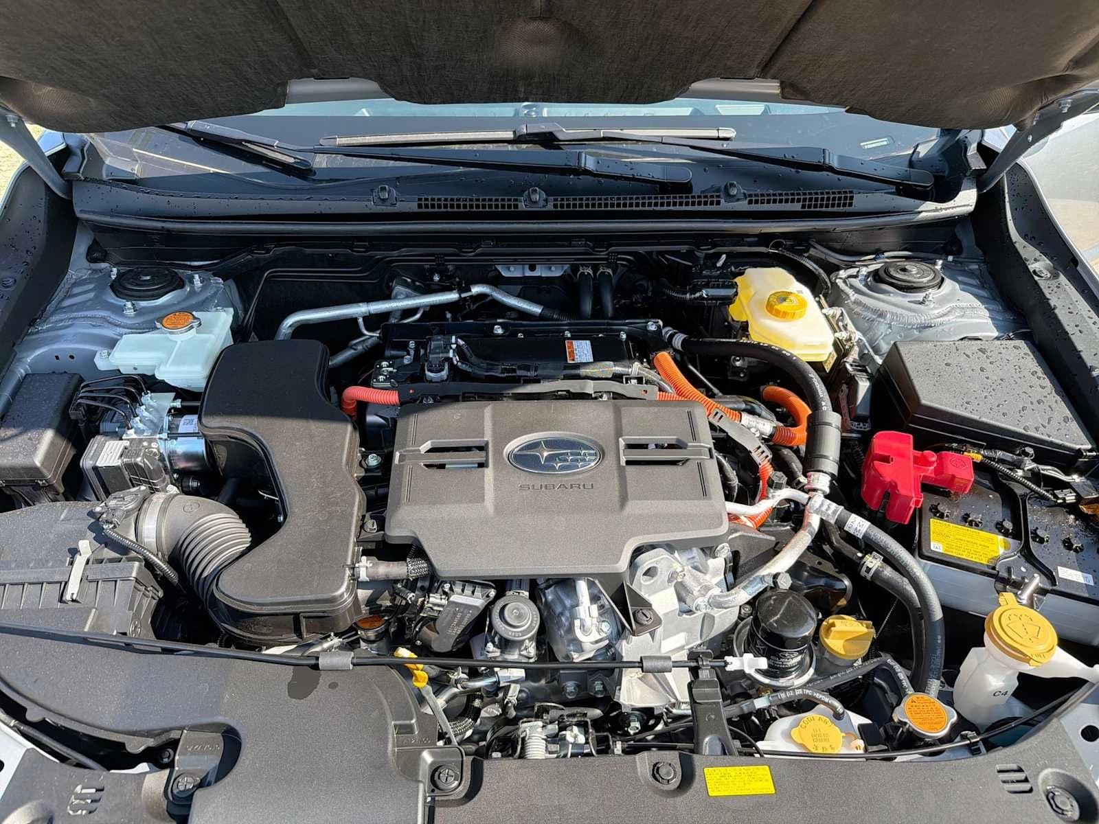 Subaru Crosstrek Limited Hybrid AWD 2026 — side view