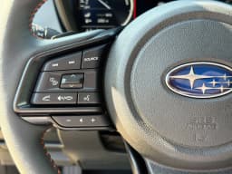 Subaru Crosstrek Limited Hybrid AWD 2026 — side view