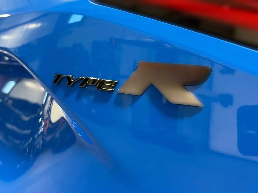Honda Civic Type R Base Manual 2026 — side view