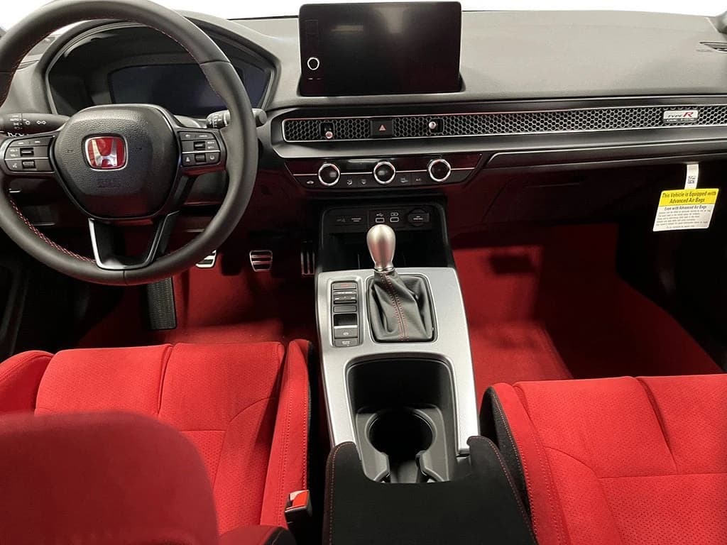 Honda Civic Type R Base Manual 2026 — side view