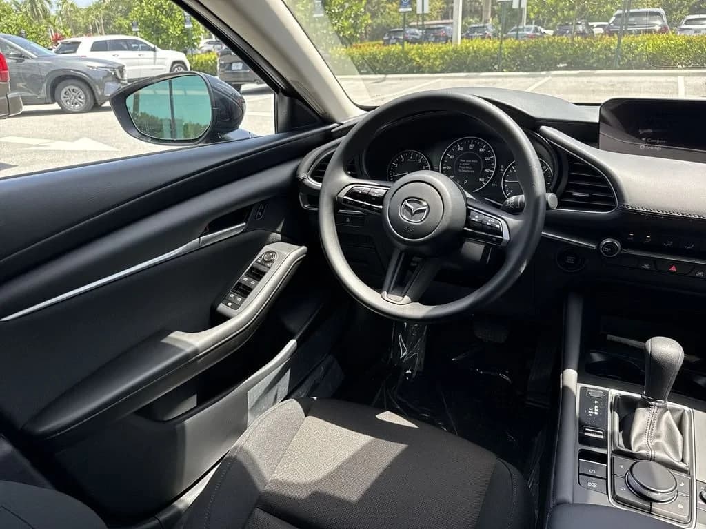 Mazda Mazda3 Sedan 2.5 S FWD 2026 — side view
