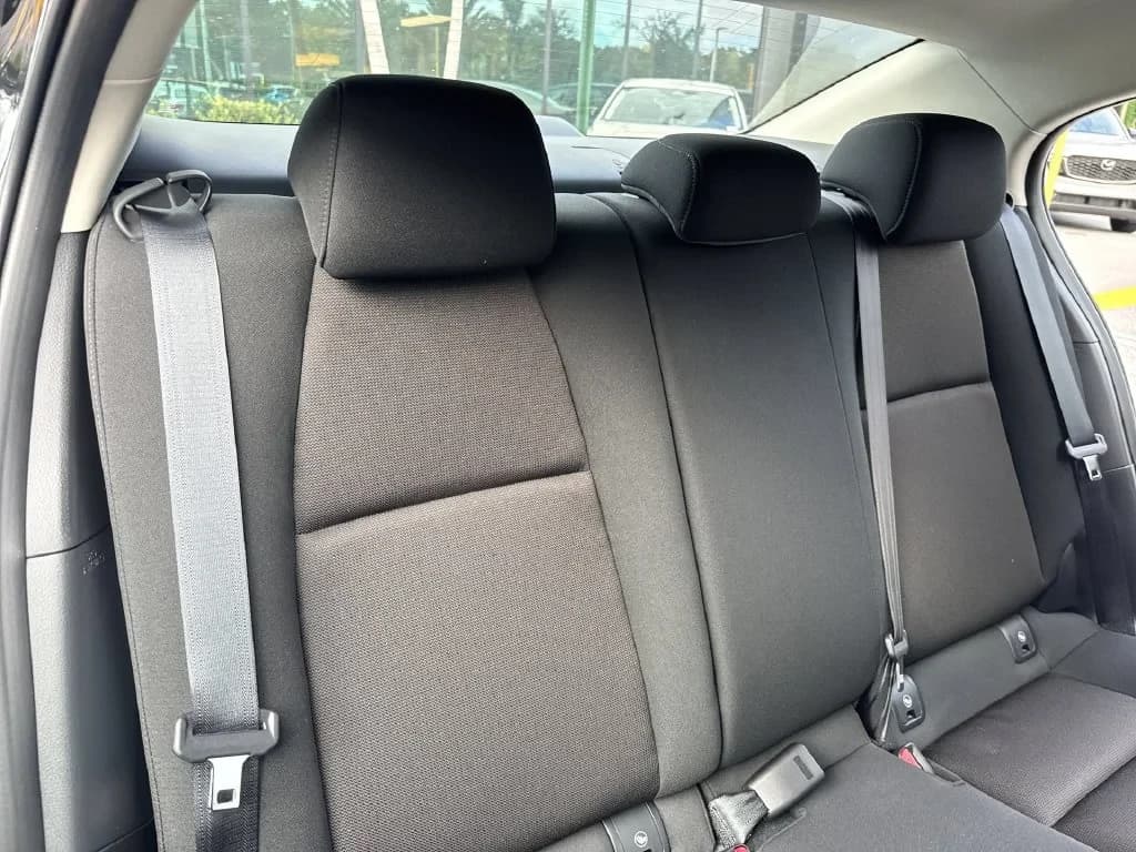Mazda Mazda3 Sedan 2.5 S FWD 2026 — side view