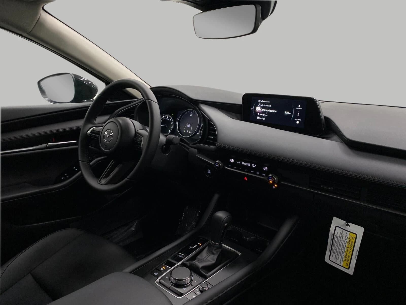 Mazda Mazda3 Sedan 2.5 S Select Sport FWD 2026 — side view