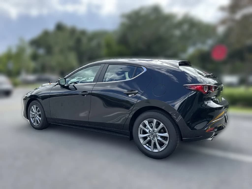 Mazda Mazda3 Hatchback 2.5 S Auto FWD 2026 — side view
