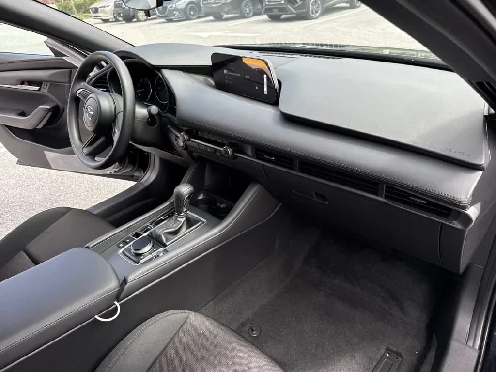 Mazda Mazda3 Hatchback 2.5 S Auto FWD 2026 — side view