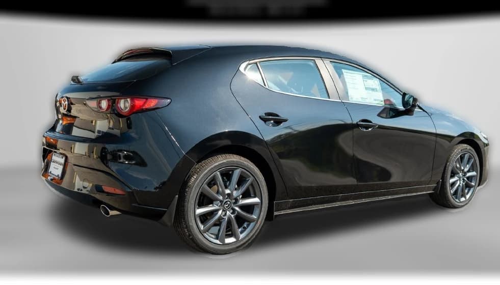 Mazda Mazda3 Hatchback 2.5 S Preferred Auto FWD 2026 — side view