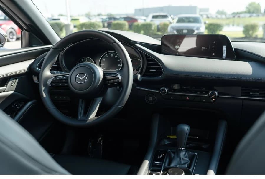 Mazda Mazda3 Hatchback 2.5 S Preferred Auto FWD 2026 — side view