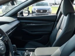 Mazda Mazda3 Hatchback 2.5 S Preferred Auto FWD 2026 — side view