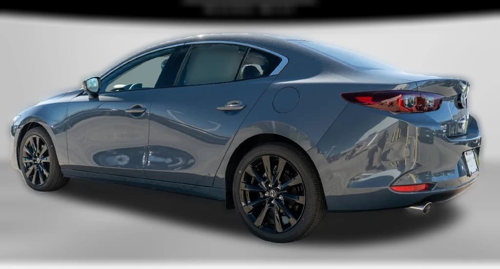 Mazda Mazda3 Sedan 2.5 S Carbon Edition AWD 2026 — side view