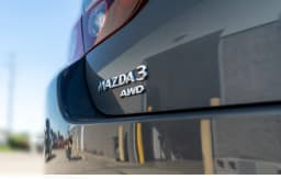 Mazda Mazda3 Sedan 2.5 S Carbon Edition AWD 2026 — side view