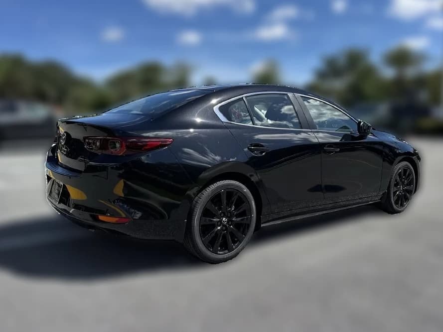 Mazda Mazda3 Sedan 2.5 S Carbon Edition AWD 2026 — side view