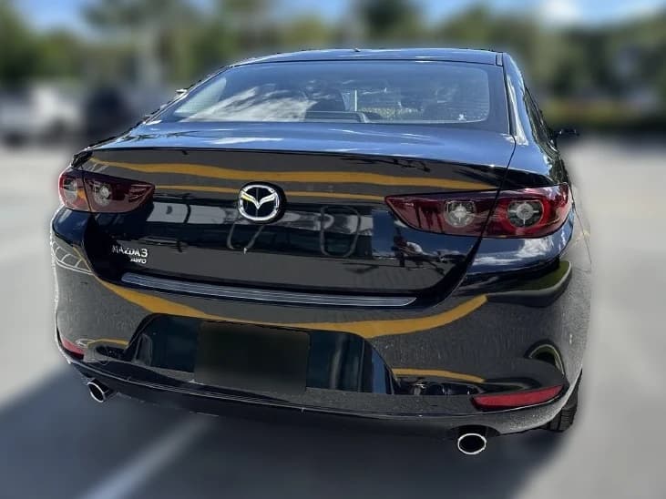 Mazda Mazda3 Sedan 2.5 S Carbon Edition AWD 2026 — side view
