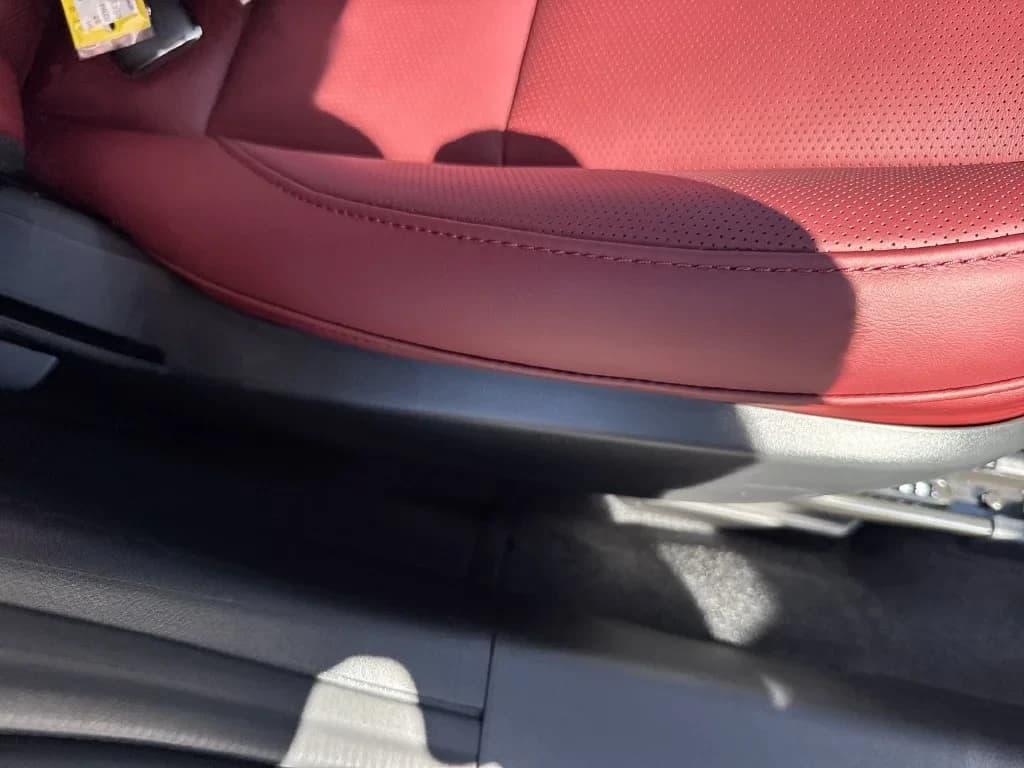 Mazda Mazda3 Sedan 2.5 S Carbon Edition AWD 2026 — side view