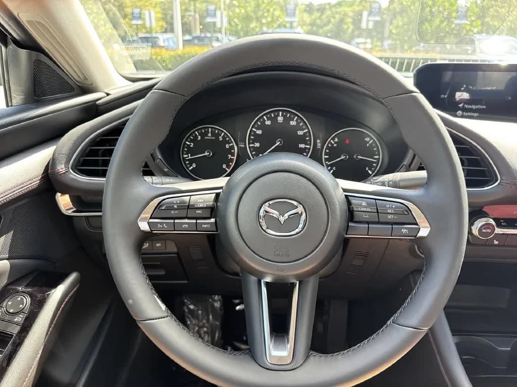 Mazda Mazda3 Sedan 2.5 S Carbon Edition AWD 2026 — side view