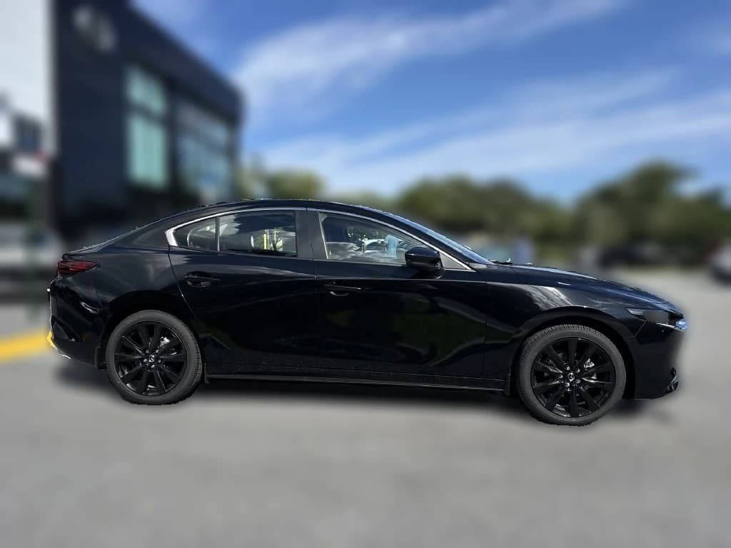 Mazda Mazda3 Sedan 2.5 S Carbon Edition AWD 2026 — side view
