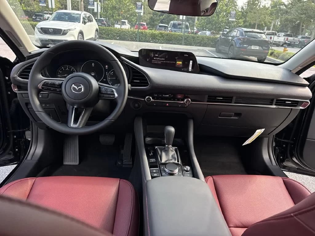 Mazda Mazda3 Sedan 2.5 S Carbon Edition AWD 2026 — side view