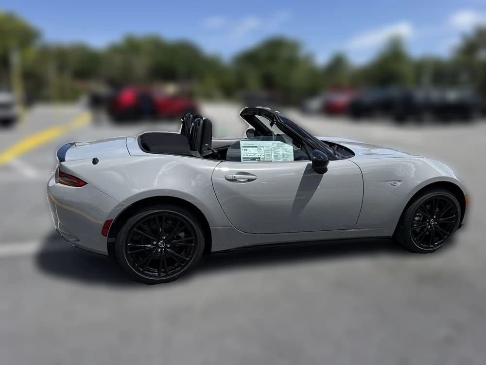 Mazda MX-5 Miata Club Manual 2026 — side view