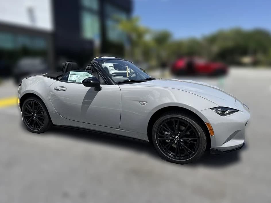 Mazda MX-5 Miata Club Manual 2026 — side view