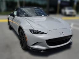 Mazda MX-5 Miata Club Manual 2026 — side view