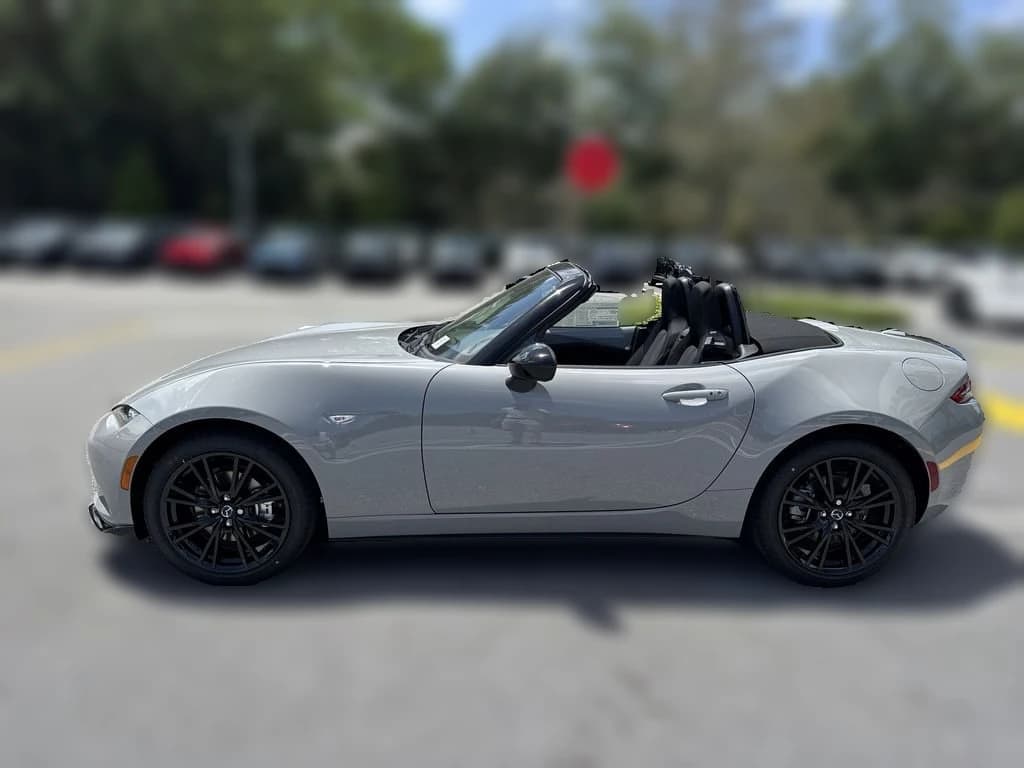 Mazda MX-5 Miata Club Manual 2026 — side view
