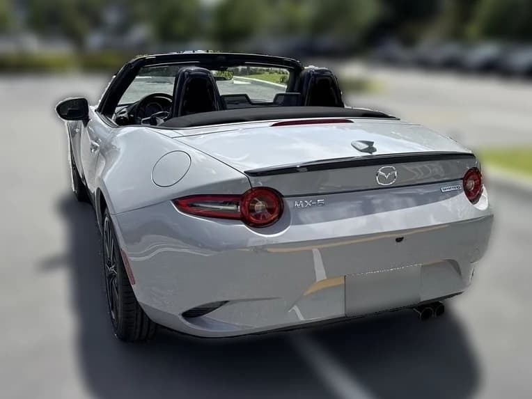 Mazda MX-5 Miata Club Manual 2026 — side view