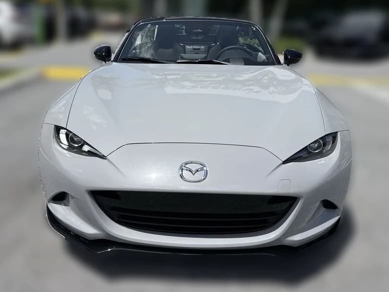 Mazda MX-5 Miata Club Manual 2026 — side view