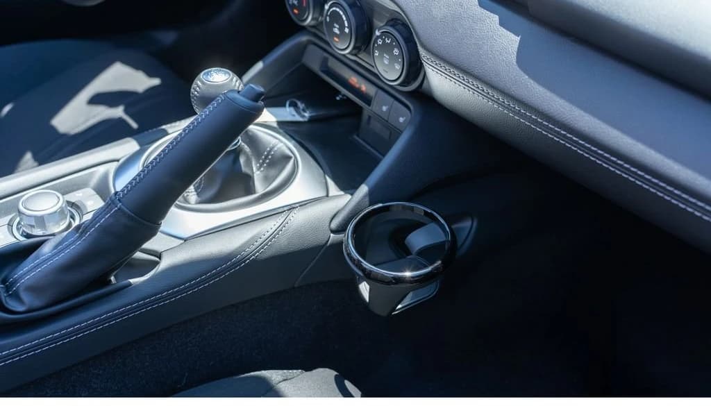 Mazda MX-5 Miata Club Manual 2026 — side view