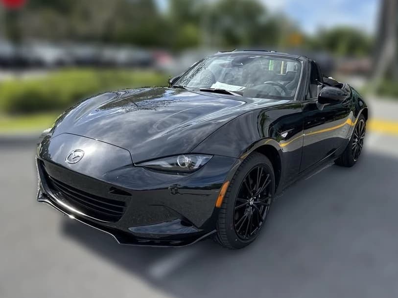 Mazda MX-5 Miata Club Manual 2026 — side view