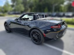 Mazda MX-5 Miata Club Manual 2026 — side view