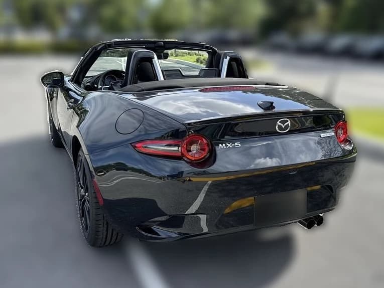 Mazda MX-5 Miata Club Manual 2026 — side view