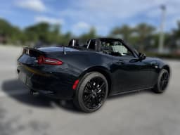Mazda MX-5 Miata Club Manual 2026 — side view