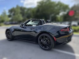 Mazda MX-5 Miata Club Manual 2026 — side view