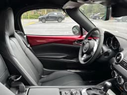 Mazda MX-5 Miata Grand Touring Auto 2026 — side view