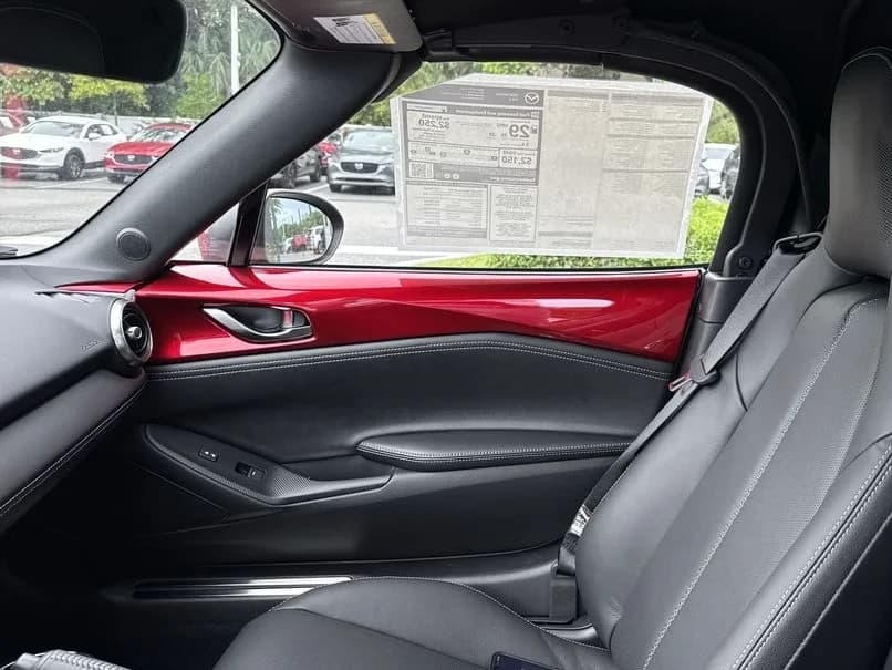 Mazda MX-5 Miata Grand Touring Auto 2026 — side view