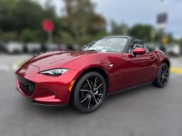 Mazda MX-5 Miata Grand Touring Auto 2026 — side view