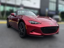 Mazda MX-5 Miata Grand Touring Auto 2026 — side view