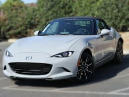 Mazda MX-5 Miata Grand Touring Auto 2026 — side view