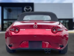 Mazda MX-5 Miata Grand Touring Auto 2026 — side view
