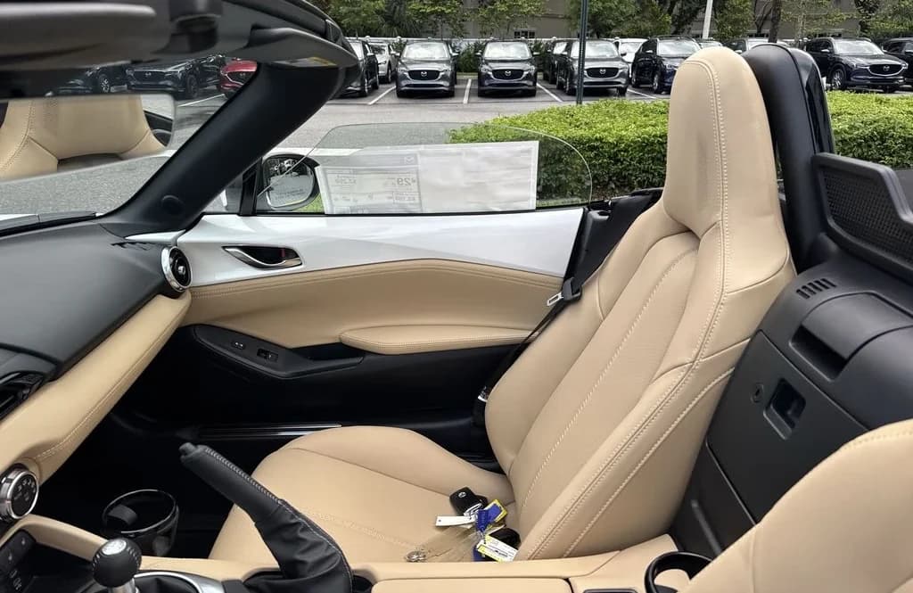Mazda MX-5 Miata Grand Touring Manual 2026 — side view