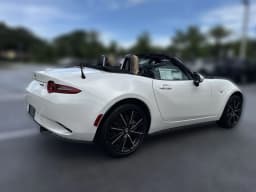 Mazda MX-5 Miata Grand Touring Manual 2026 — side view